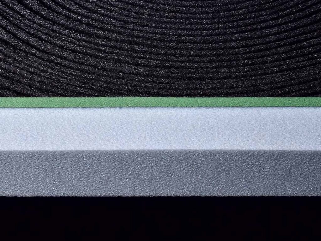 Closed-cell foaming process for lightweight IXPP foam production